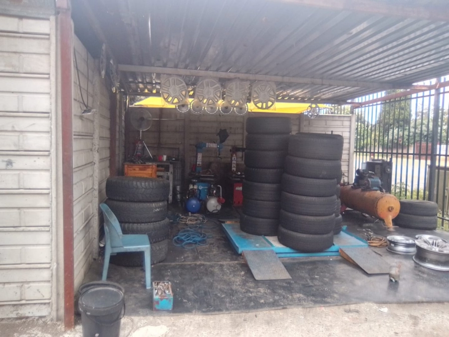 Commercial Property for Sale in Oos Einde North West